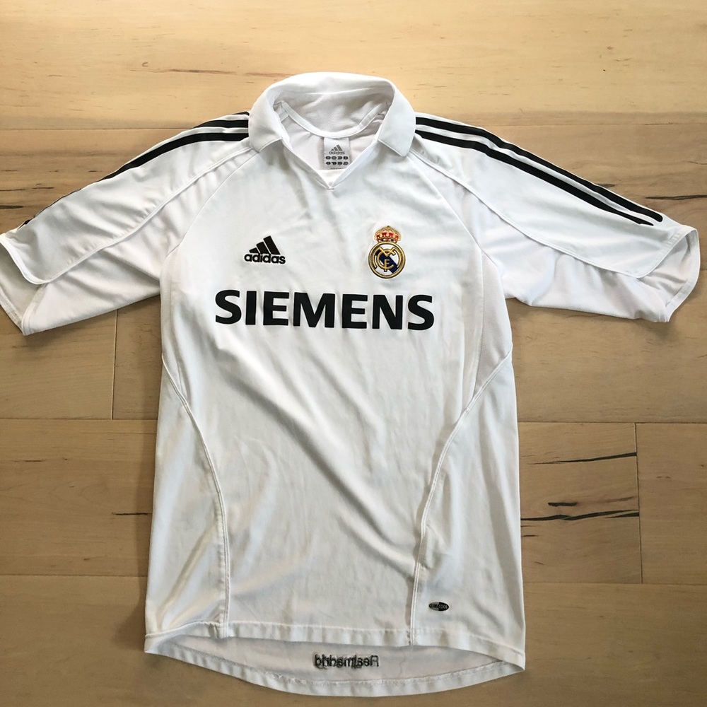 Retro Real Madrid ‘05 Kit